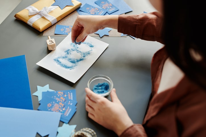 Our Favorite Christmas Activities for Middle School - Hanukkah activities and crafts